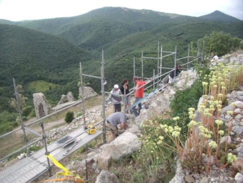 chantier REMPART au chateau cathare de Termes